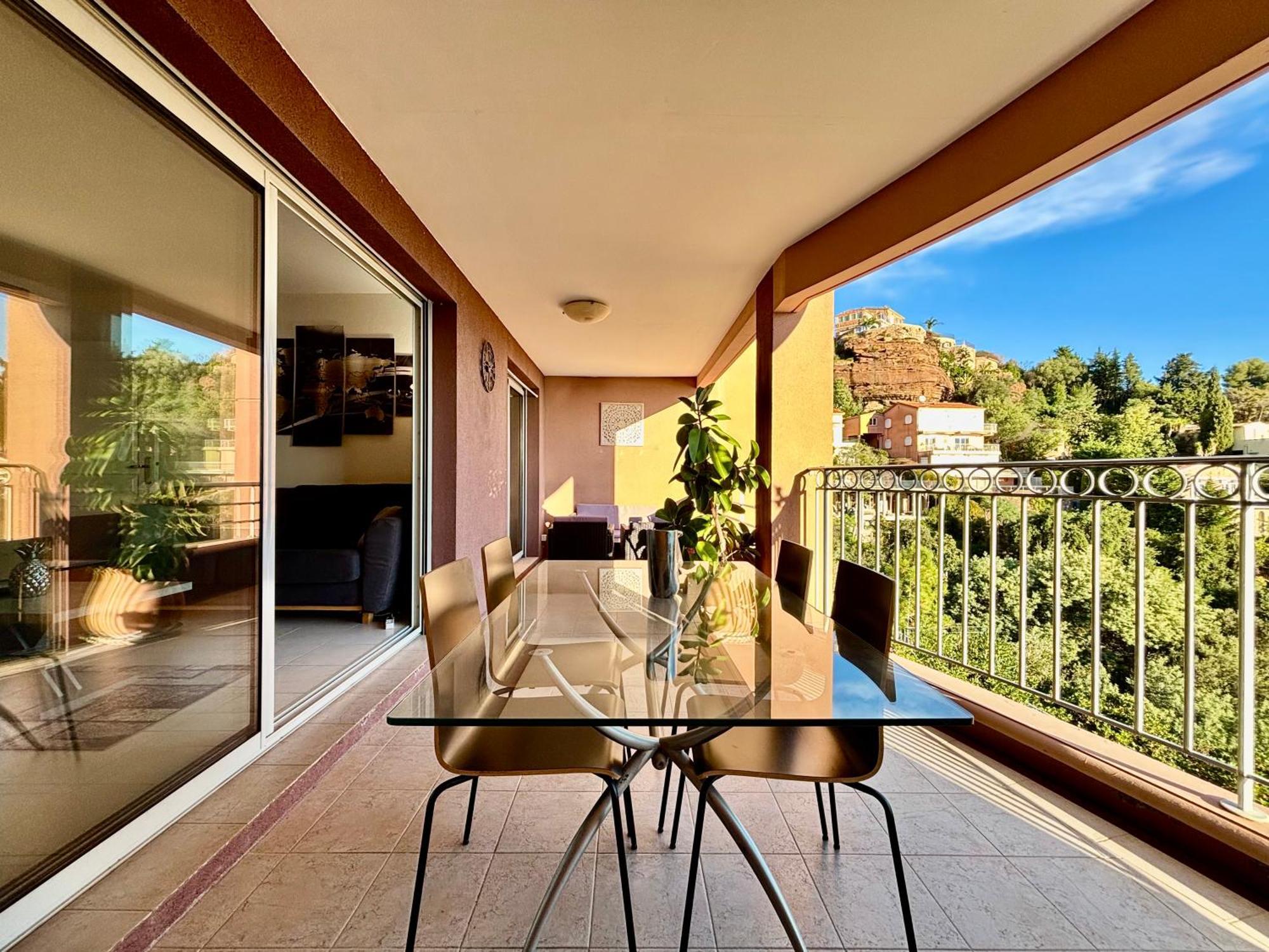 Superbe 3 Pieces Sur La Baie De Theoule Apartment Exterior photo