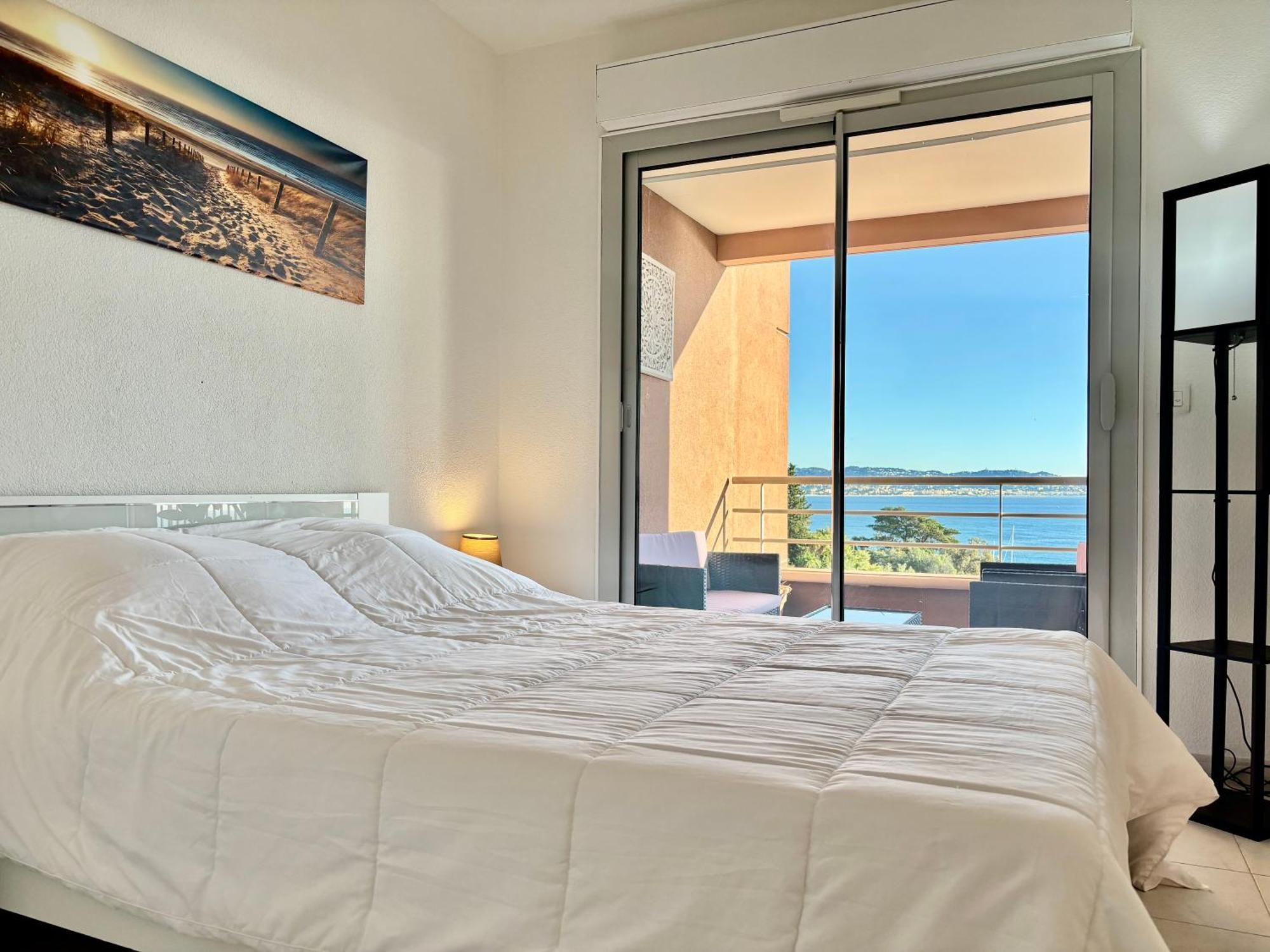 Superbe 3 Pieces Sur La Baie De Theoule Apartment Exterior photo